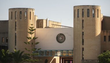 University of Malta academics escalate pay dispute with meeting ban