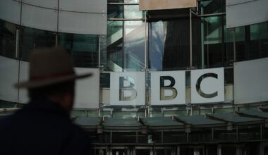 BBC biedt Trump excuses aan, maar weigert schadevergoeding te betalen - De Standaard