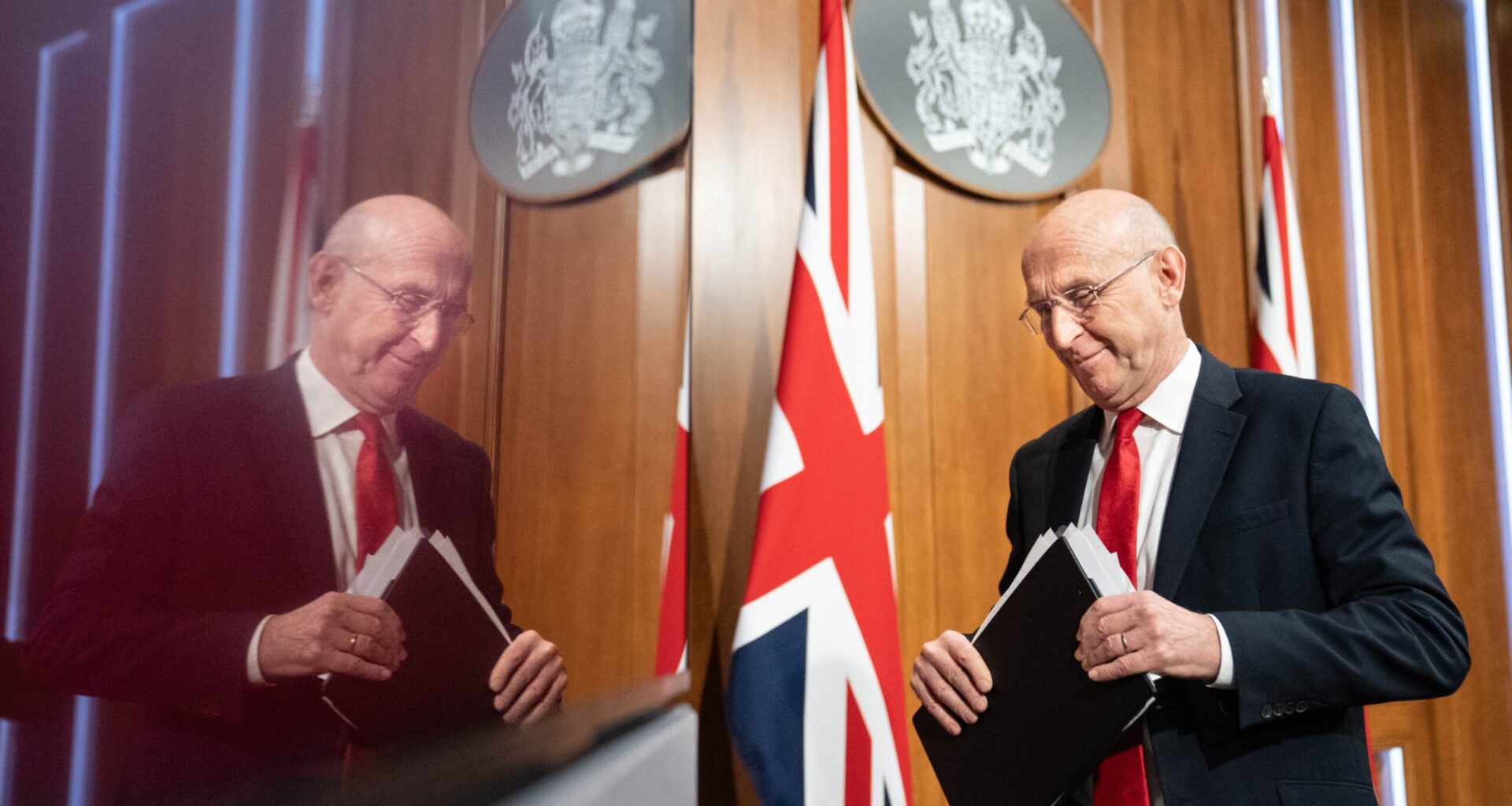 ANALYSIS: Russian Spy Ship Exposed off the U.K. Coast; takes aggressive action