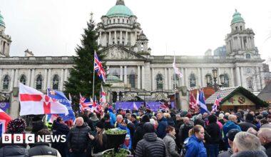 Two arrests after loyalist and pro-Palestine rallies