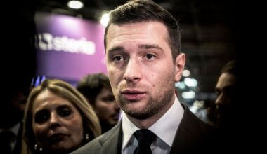 Jordan Bardella reçoit un œuf sur la tête dans le Tarn-et-Garonne, le suspect de 74 ans s’en était déjà pris à Zemmour – Libération