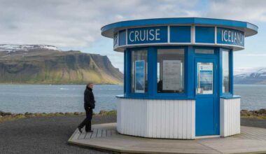 Cruise kiosk