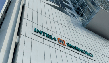 Euromoney names Intesa Sanpaolo “Best Bank for Consumers” in Italy