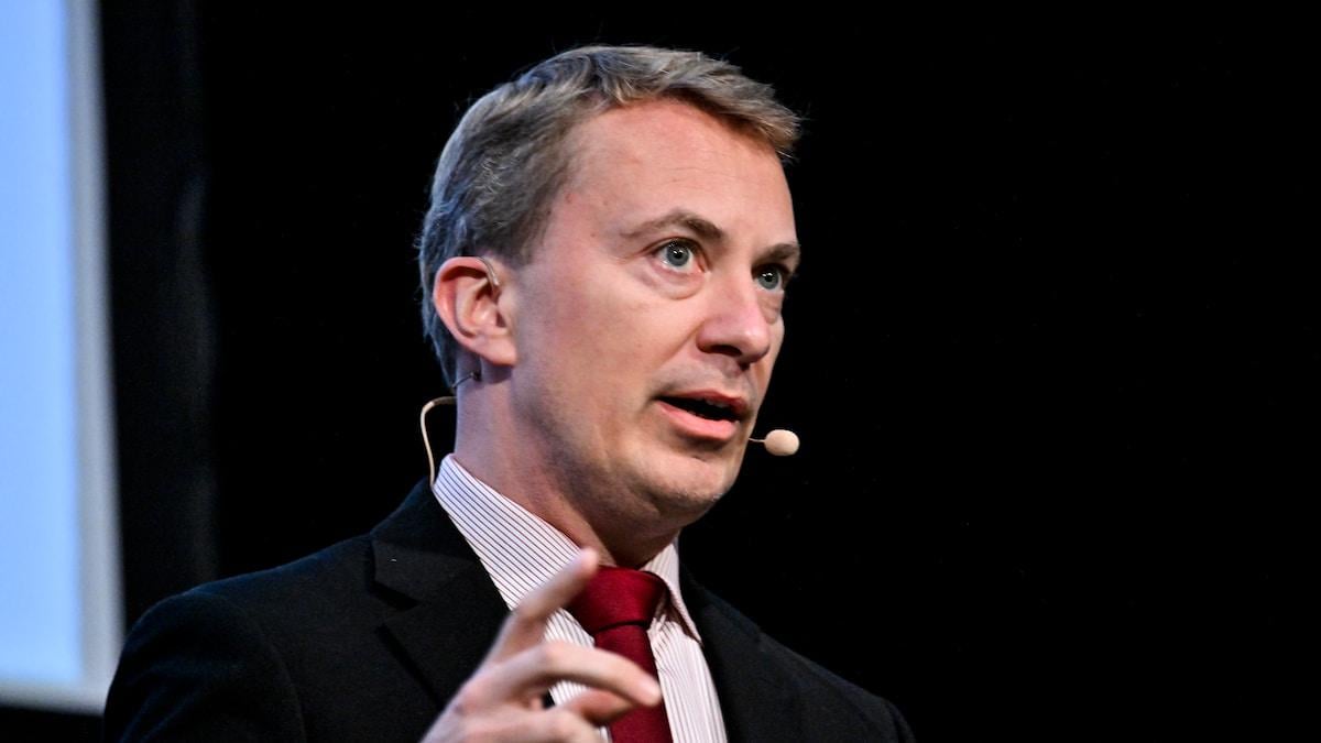 Efter brug af ChatGPT i fejlbehæftet kronik: 'Vi bruger det meget bedre næste gang,' siger Messerschmidt - Dansk Folkeparti vil fortsat benytte AI, når de eksempelvis skriver kronikker.