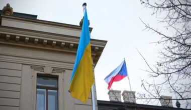 Survey: Majority of Czechs Oppose Foreign Flags on State Buildings