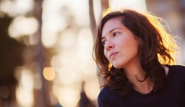 « L’impression d’être en retard sur sa vie » : boulot, bébé, immo… La trentaine, « panic years » pour les femmes