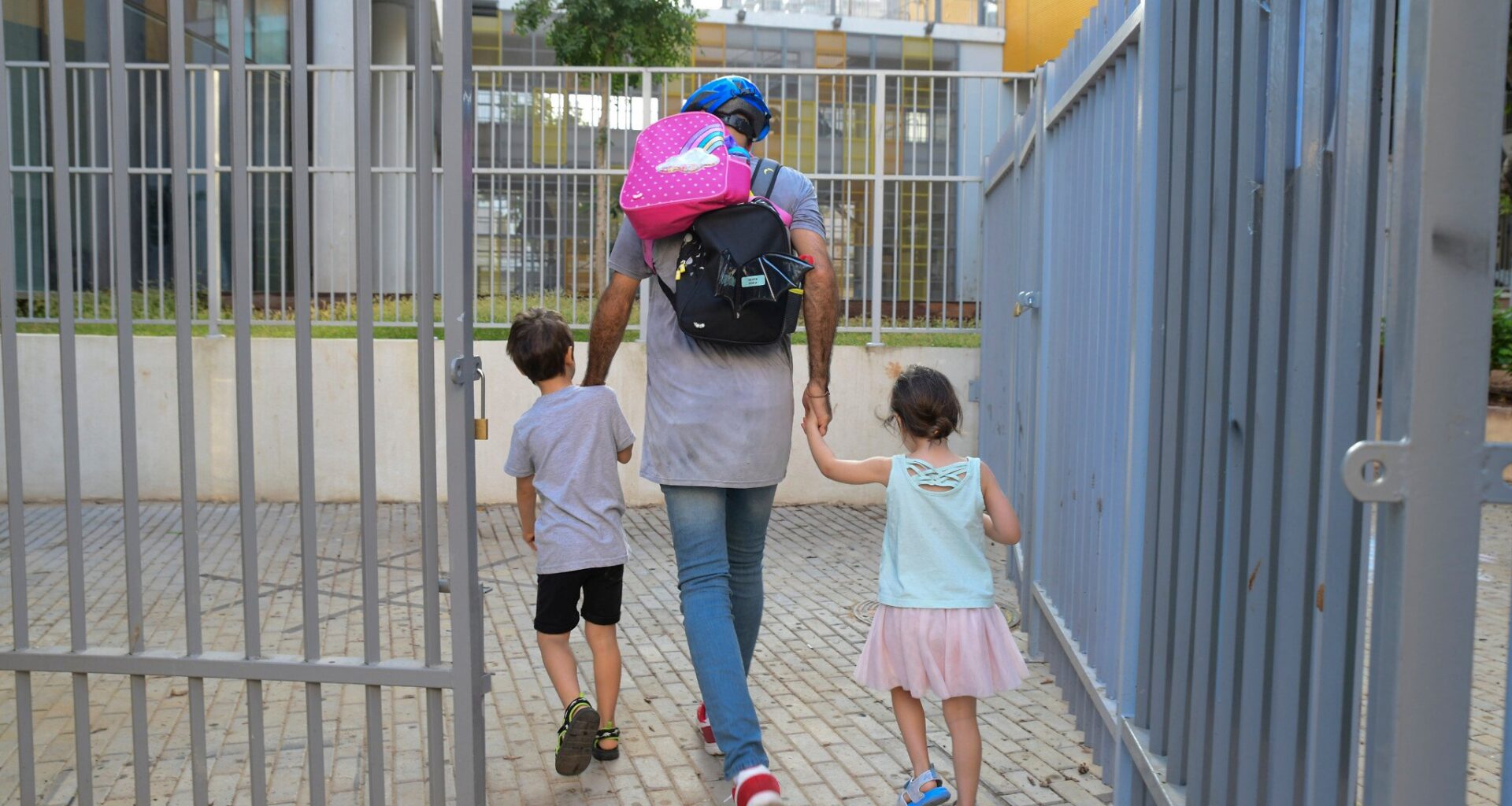 Amid teacher shortage, 7 kindergartens shut in Tel Aviv; city warns more to follow