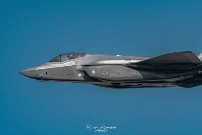 F35