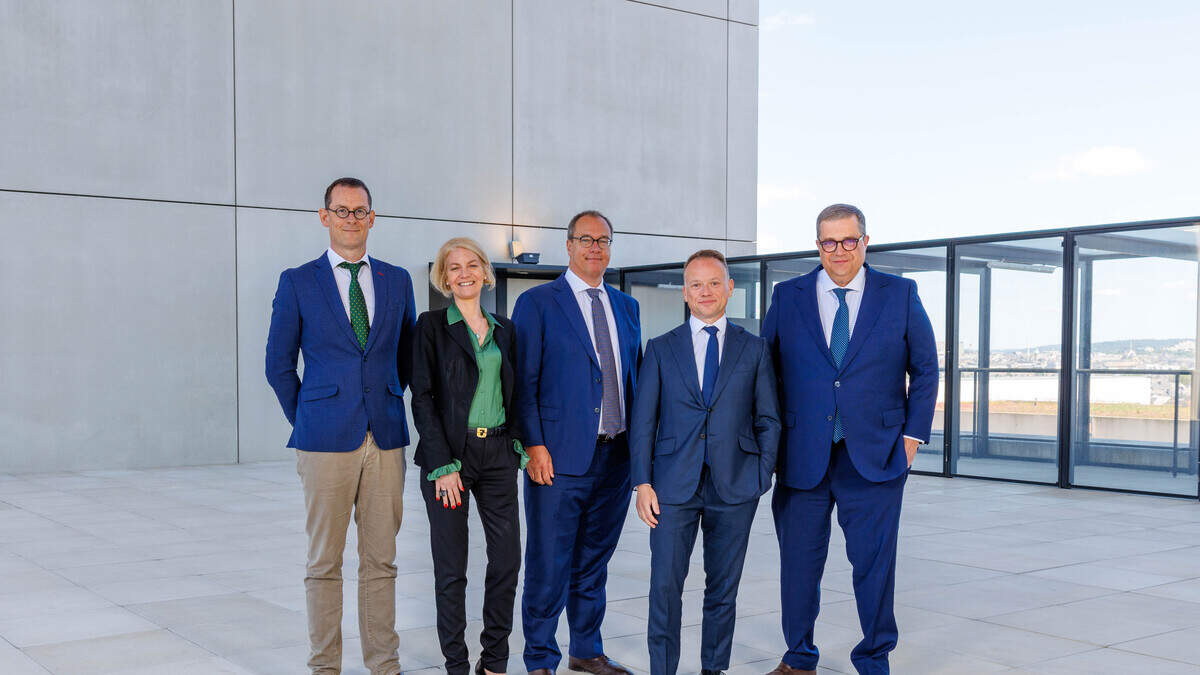 Deloitte Luxembourg’s executive committe: Bernard David, Christiane Chadoeuf, Patrick Laurent, Pierre Masset and CEO John Psaila (left to right)