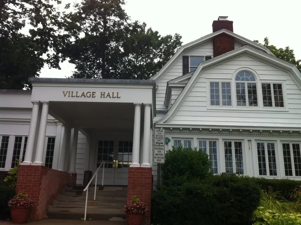 Great Neck man held in Iranian prison for visiting Israel, family says