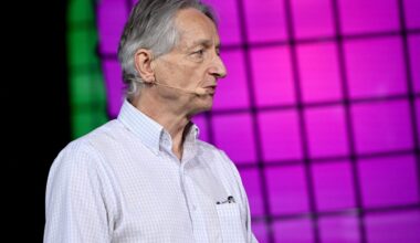 Geoffrey Hinton says tech giants can't profit from AI investments unless human labor is replaced