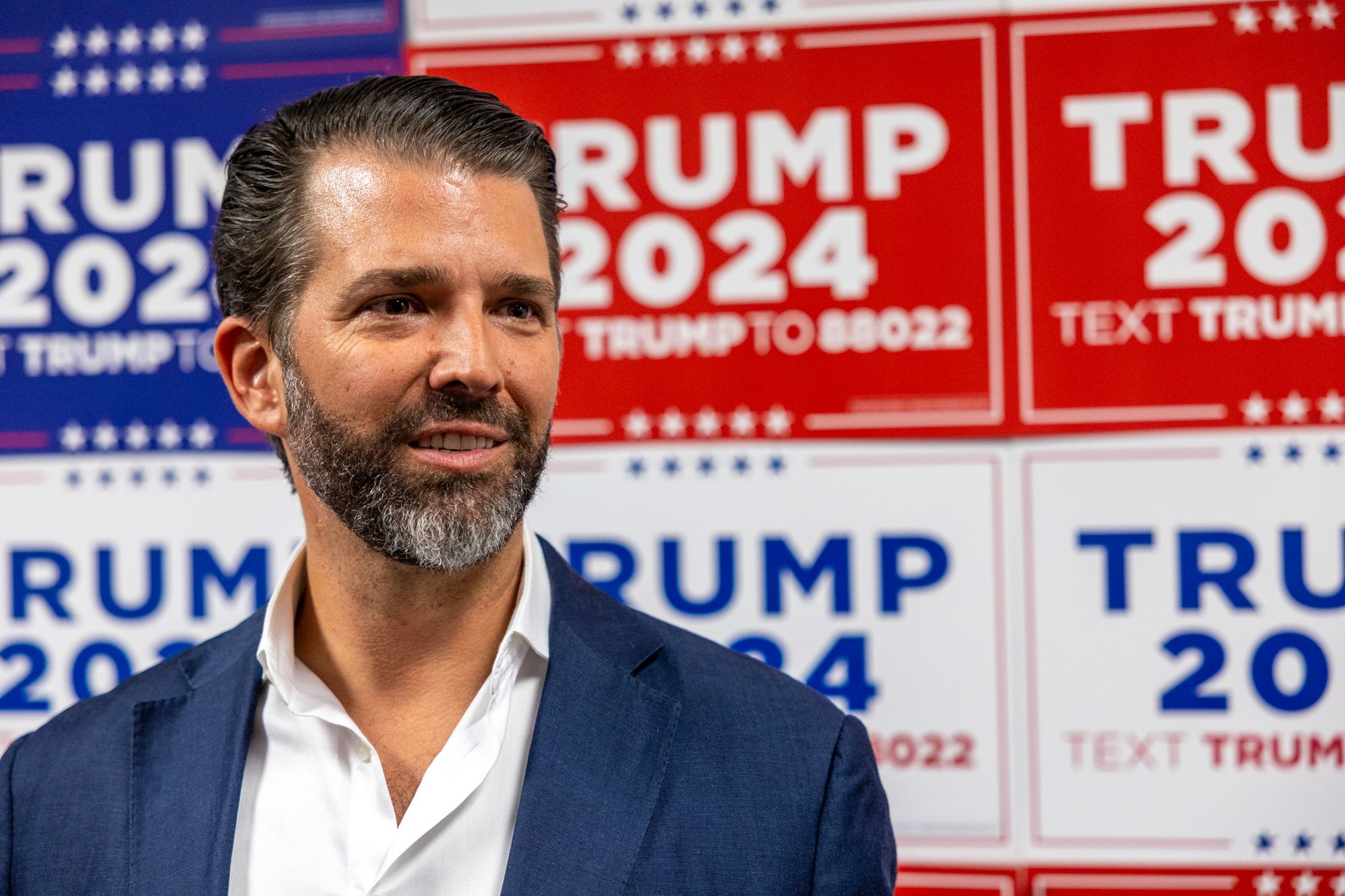 Donald Trump Jr is creeping closer towards Vance in the polls