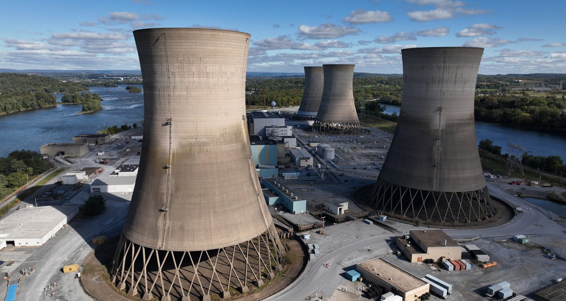 The U.S. Department of Energy (DOE) is providing $1 billion to help restart the nuclear power plant at Three Mile Island.