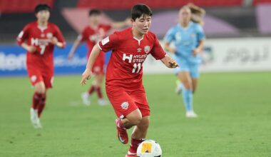 Wanderers sign South Korea international