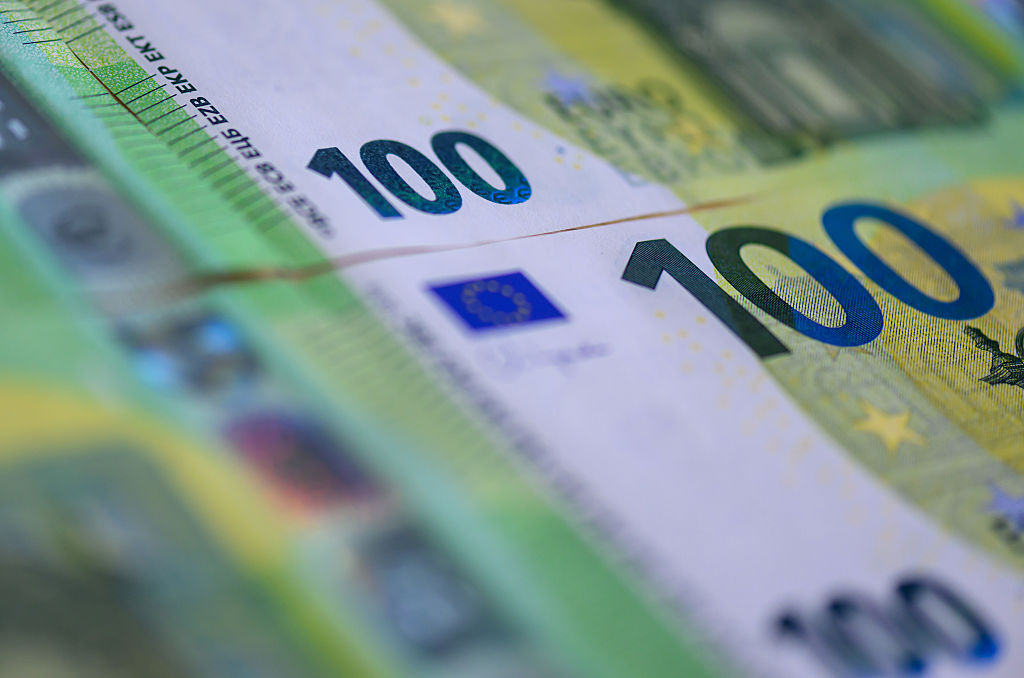 EU negotiators limit cuts in 2026 budget deal