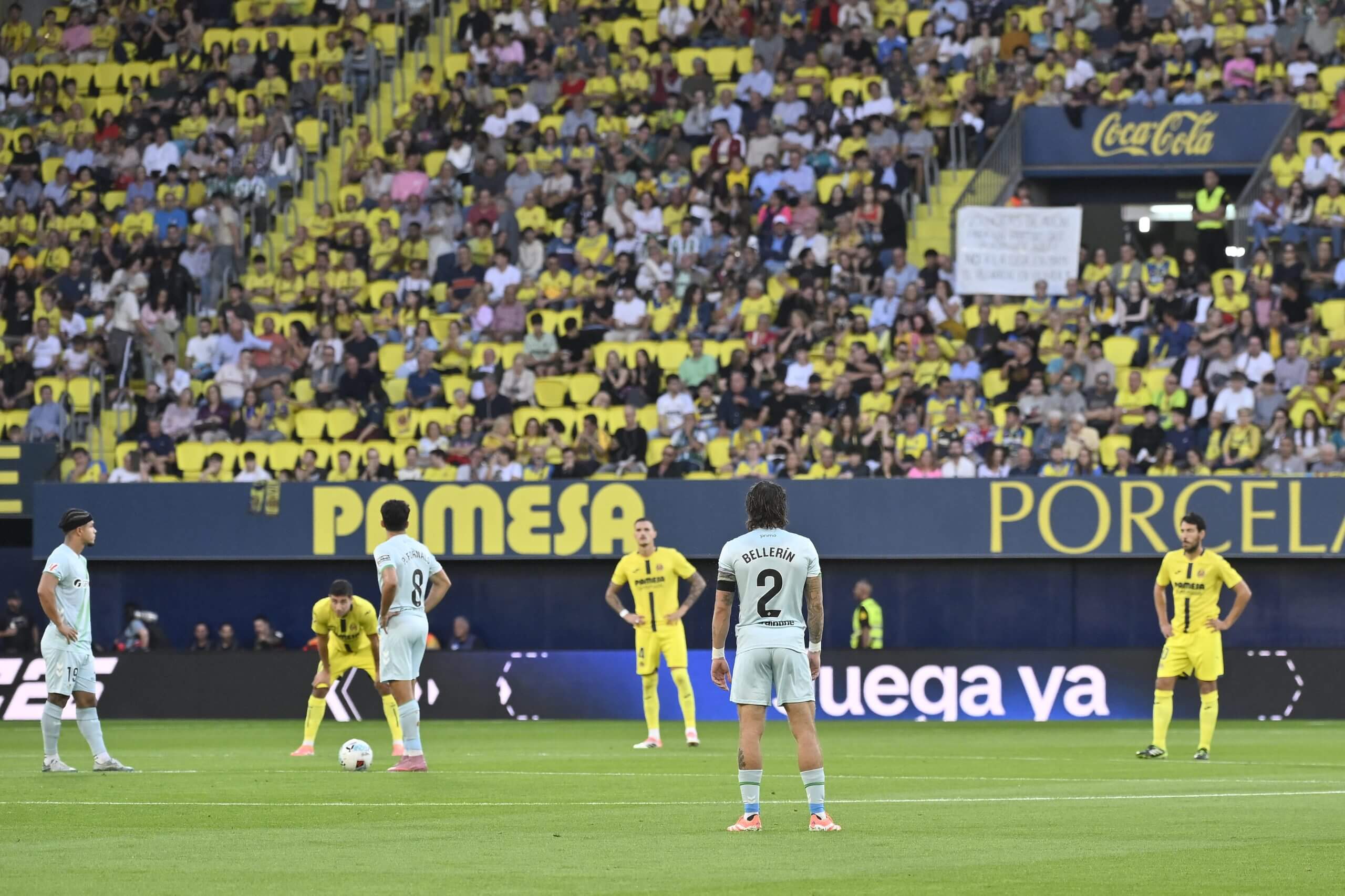 Villarreal players were not originally part of the protest but joined their Betis counterparts in standing still for 15 seconds (JOSE JORDAN/AFP via Getty Images)
