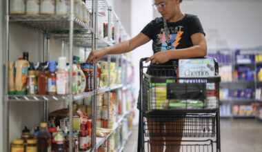 Economist who popularized ‘K-shaped economy’ says this one wealth gap indicator is being overlooked