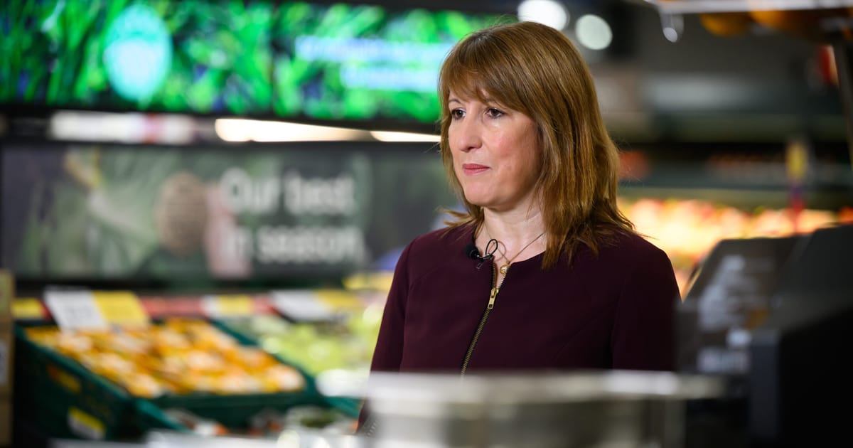 Reeves targets fresh push to get Brits investing in UK companies – POLITICO