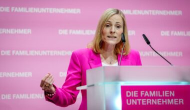 Umgang mit rechts: Verband der Familienunternehmer gibt offenbar Brandmauer zur AfD auf