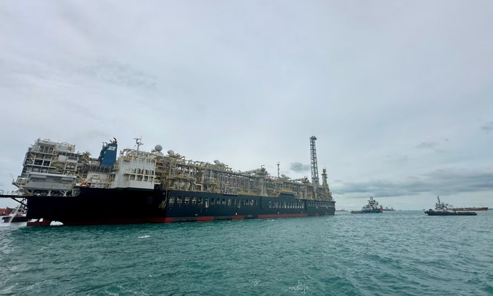 Golar LNG seals $1.2bn refinancing for FLNG Gimi