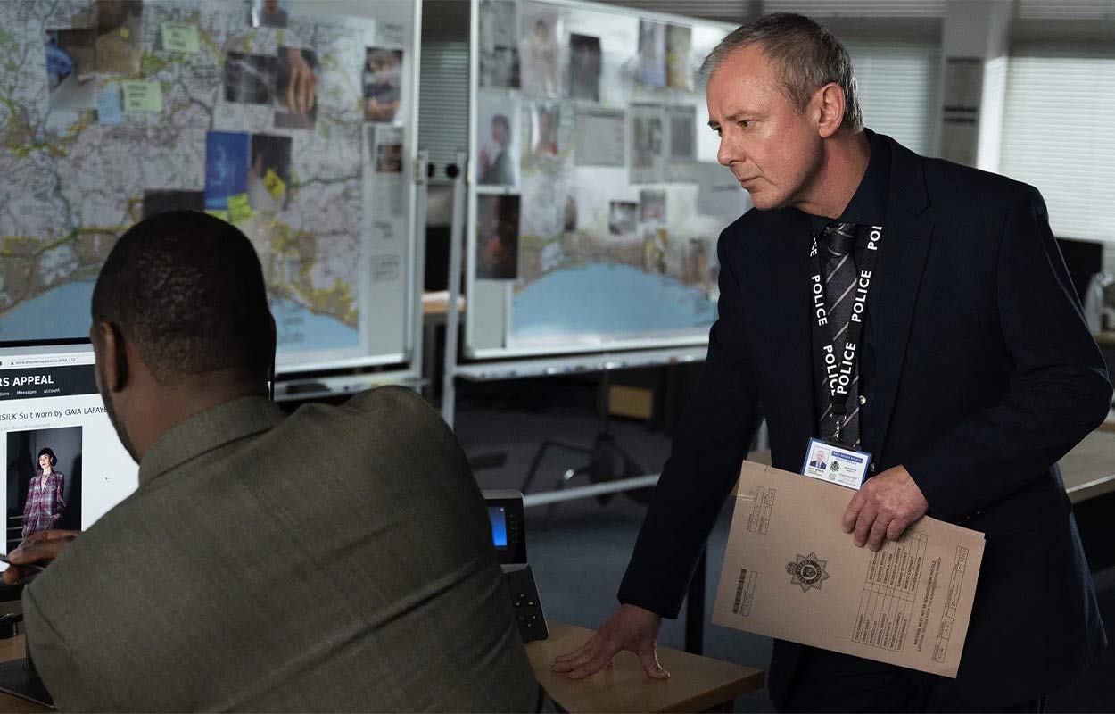 En av de mest intensiva brittiska kriminalsatsningarna är tillbaka