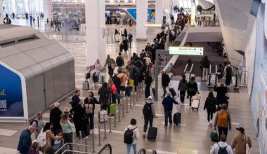 Senate votes to END longest government shutdown in US history as gang of rogue Democrats cave and join GOP