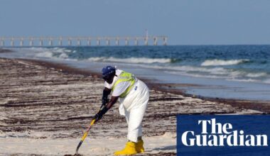 White House announces new oil and gas drilling off California and Florida