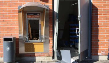 Your opinions wanted on editorializing titles of shared news articles on this subreddit