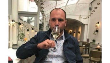 Филип Маркулиев, помлял пиян 6 коли в центъра на София, бил и писател – Георги Господинов го сравнява с Ървин Уелш (Обзор, видео)