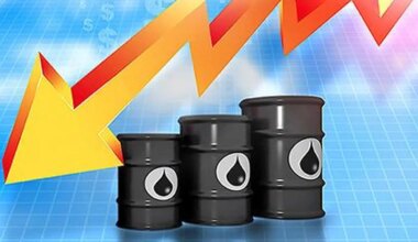 Crude oil futures decline as markets await key industry reports