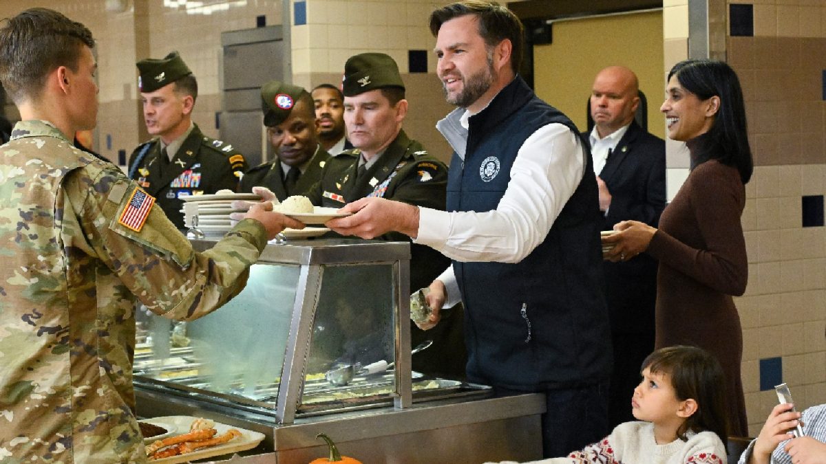 JD Vance, Wife Usha And Their Kids Serve US Troops Thanksgiving Dinner | Watch | World News