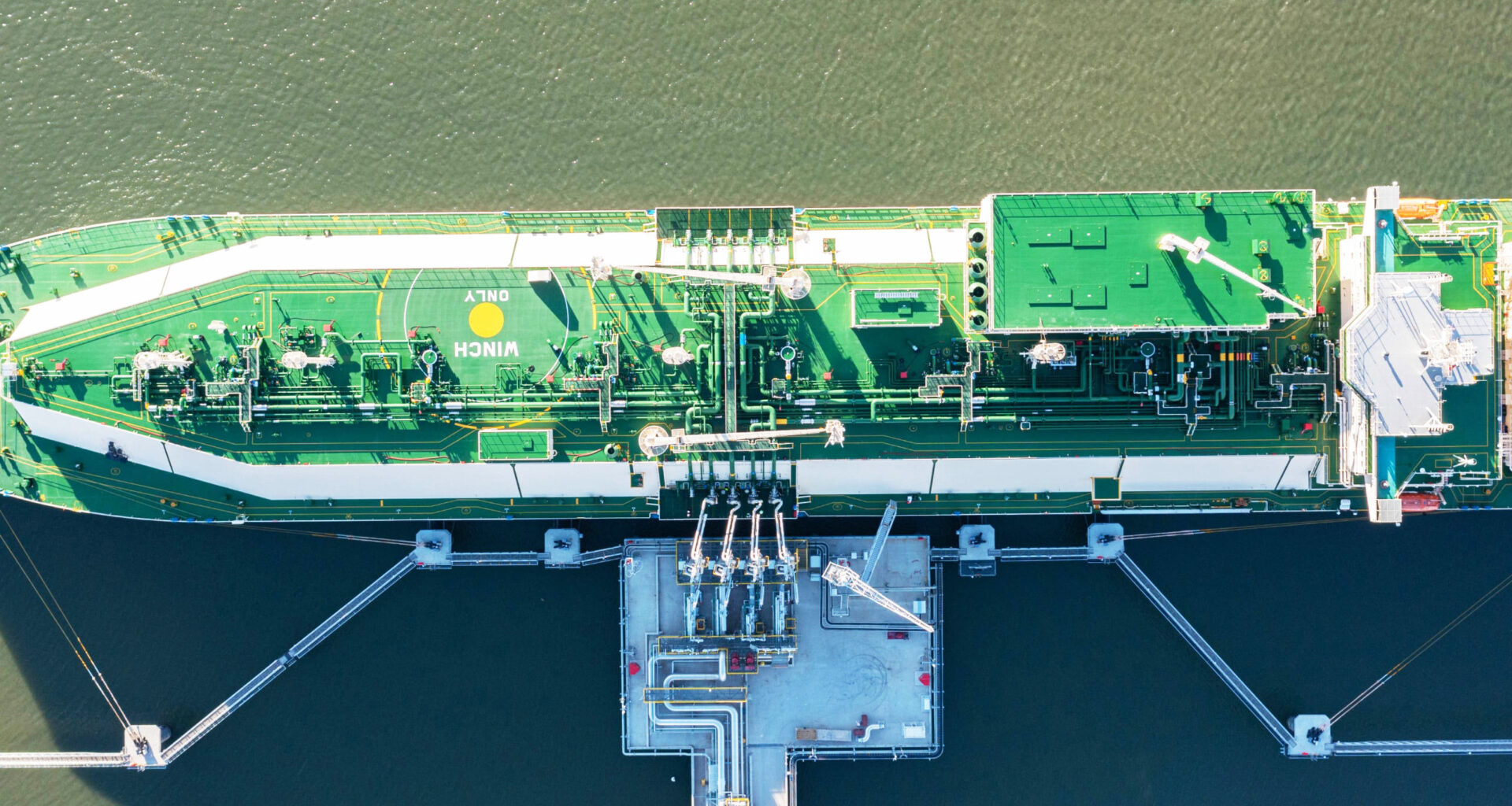 Japan boosts LNG imports in October