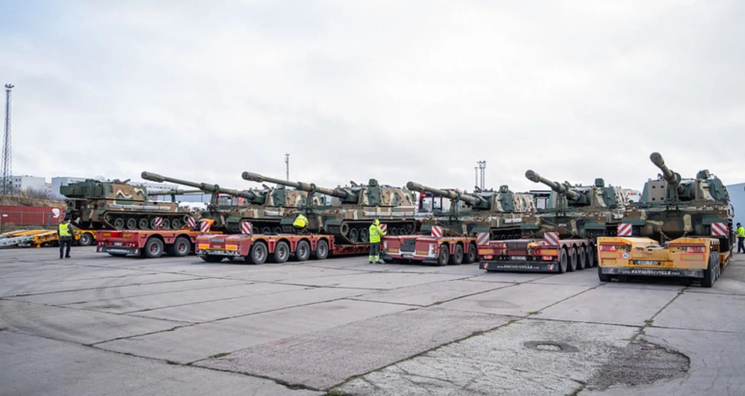 South Korea’s Hanwha delivers a new batch of K9 Thunder self-propelled howitzers to the Estonian Defence Forces