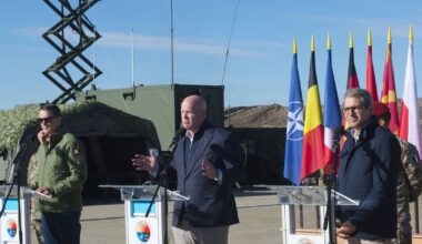 «Les Etats-Unis restent engagés dans l’Otan et en faveur d’une défense commune de l’Europe», assurent les Américains en Roumanie