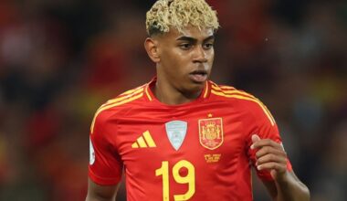 Why isn't Lamine Yamal playing for Spain vs Türkiye in 2026 World Cup Qualifiers?