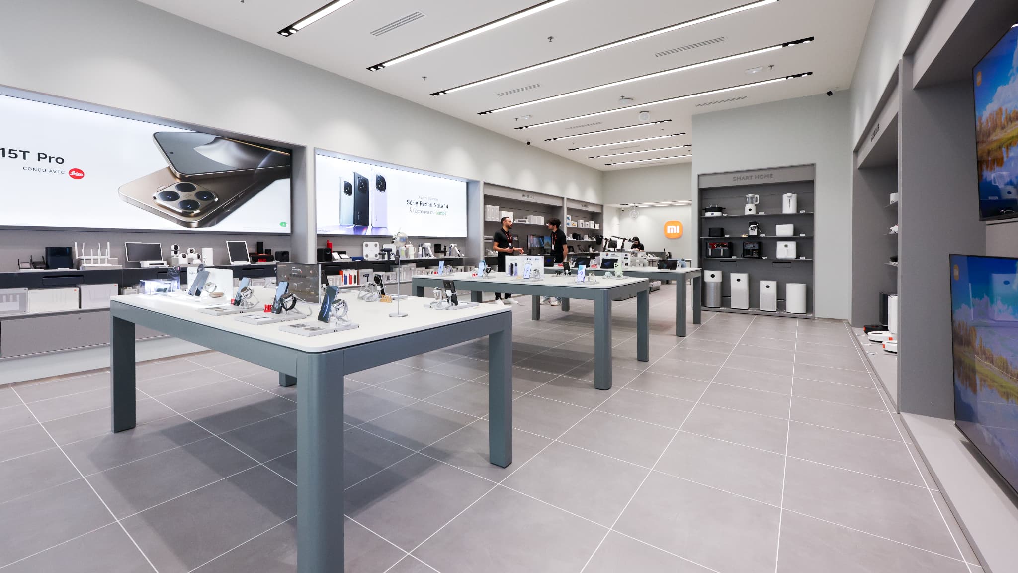 Les Xiaomi Store s'organisent autour des téléphones de le marque.