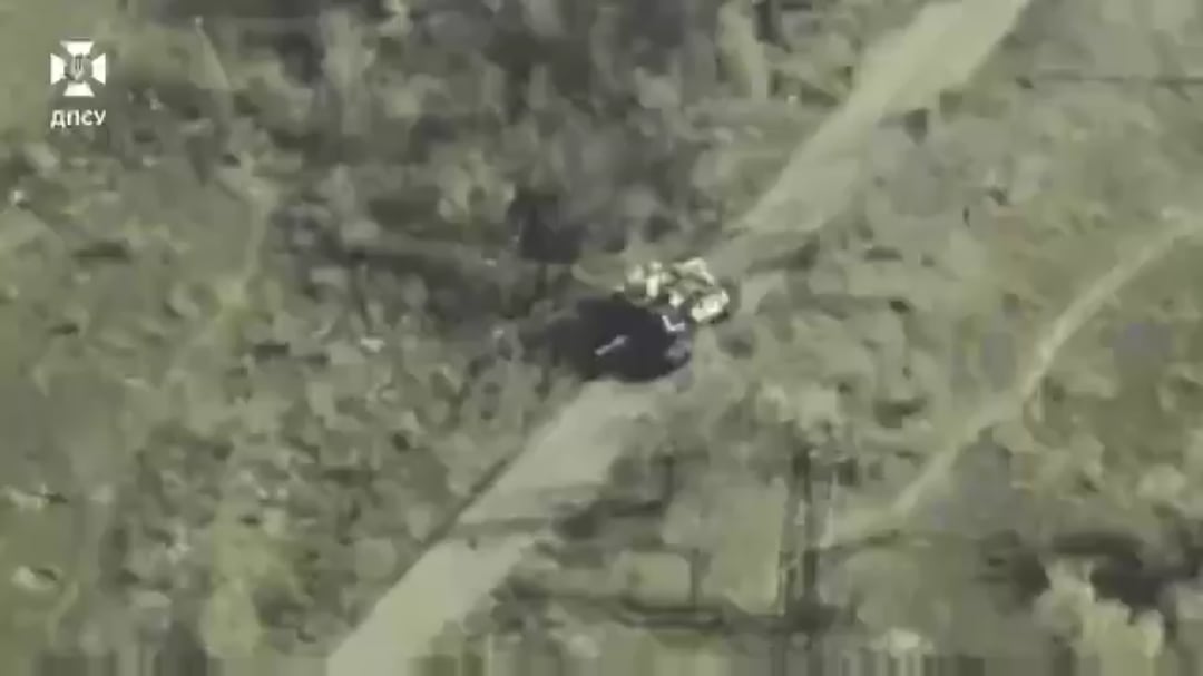 Ukrainian drones destroy a russian "turtle" tank that tried to attack their positions