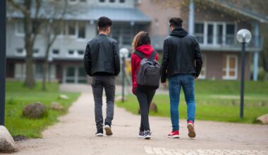 Weniger Syrer kommen, mehr ziehen fort