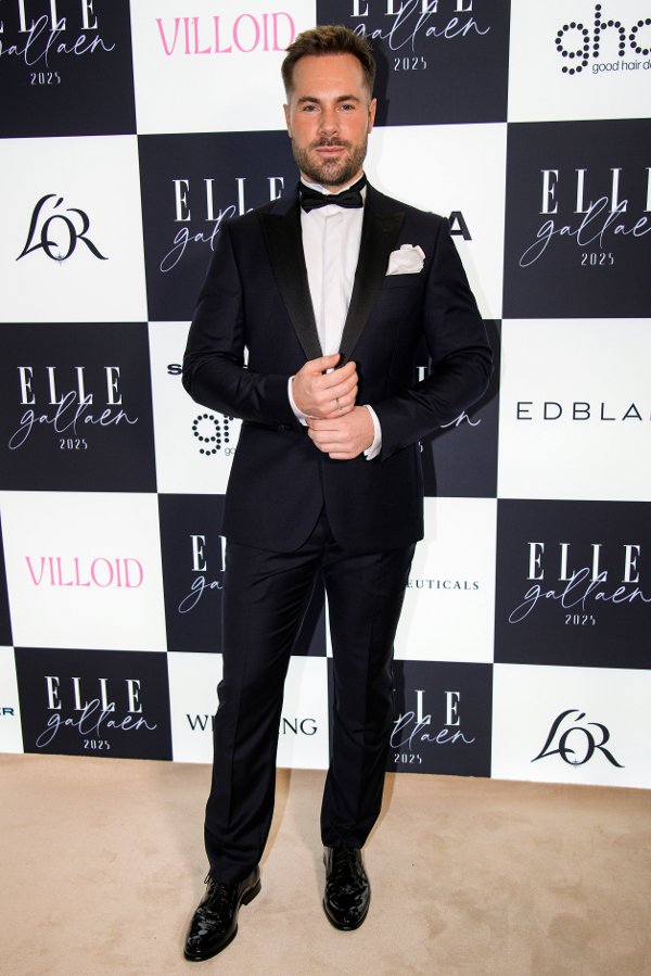 Oslo 20251105. 
Alexander Harlem på rød løper før Elle-gallaen 2025 på Theatercafeen.
Foto: Stian Lysberg Solum / NTB
