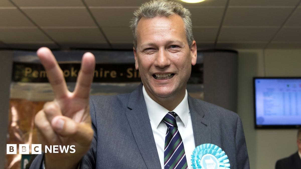 Nathan Gill: How WhatsApp messages revealed ex-Reform politician's pro-Russian bribes