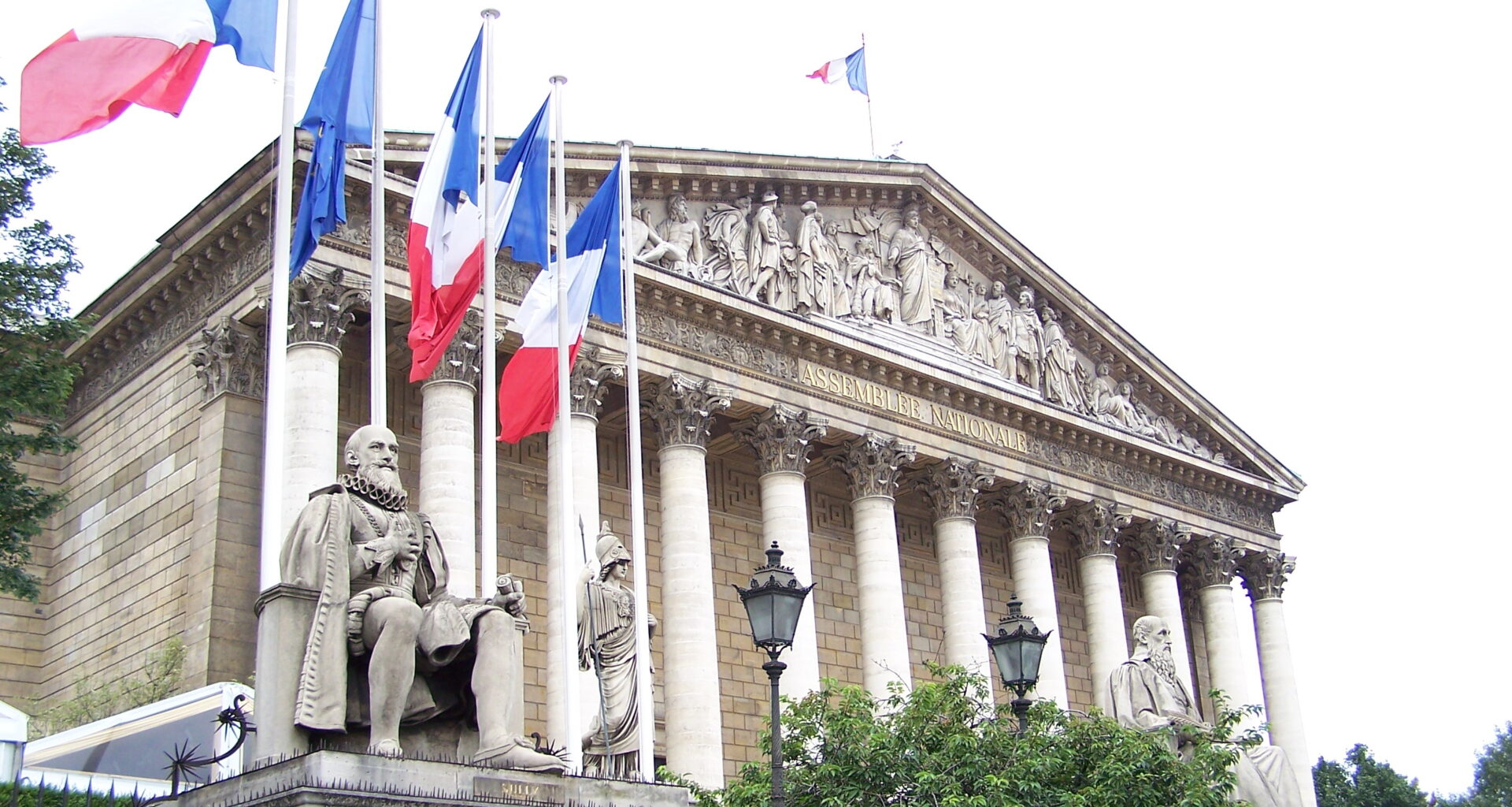 Rights group denounces France residency system as a violation of the rights of migrant workers - JURIST