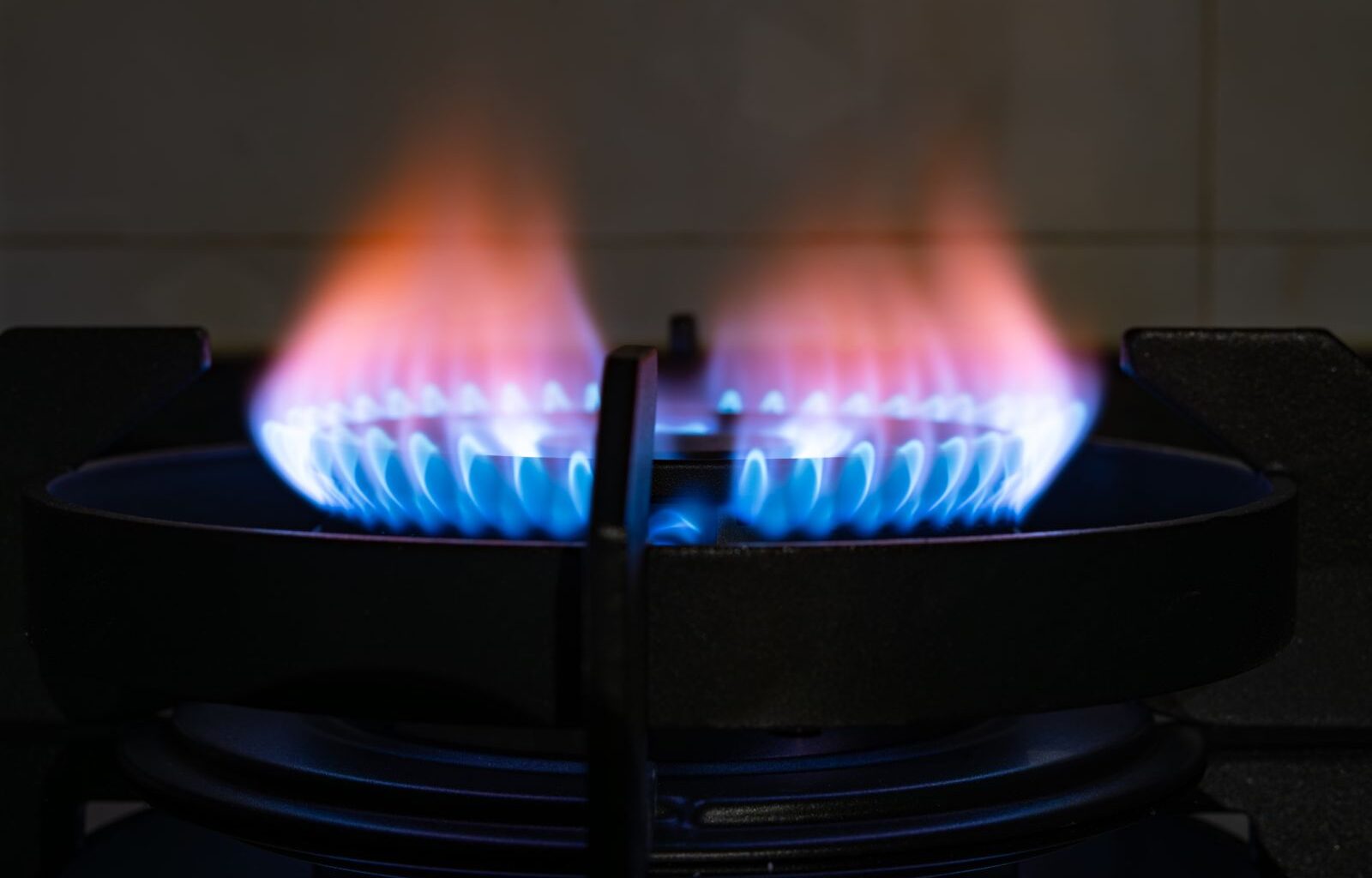 Colder US Weather Forecasts Lift Nat-Gas Prices