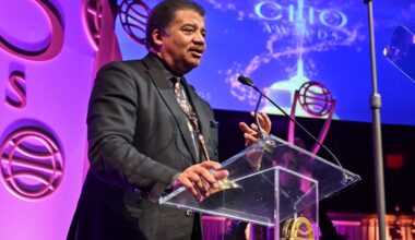 Neil deGrasse Tyson brings ‘Delusions of Space Enthusiasts’ to JPJ