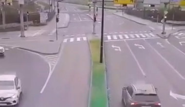 Se spomnite tiste filmske nesreče, ko sta bla dva avta okol obrnjena? No, tukaj imate video nesreče