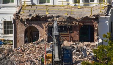 These are the 37 donors helping pay for Trump's $300 million White House ballroom