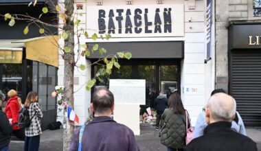 EN DIRECT - 10 ans du 13 Novembre : les hommages commencent au Bataclan - Libération