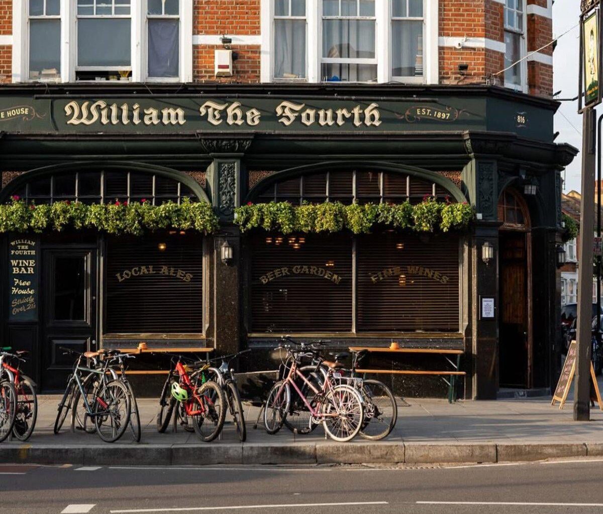 'This is not a playground’: London pubs crack down on unruly children, with one banning them after 7pm