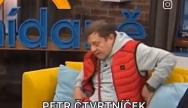 Čtvrtníček nechal kolovat mobil