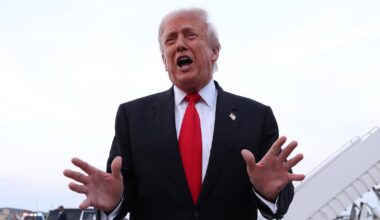 Top Trump Goon Scott Bessent Touts the President for a Demotion