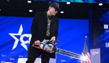 DOGE “cut muscle, not fat”; 26K experts rehired after brutal cuts